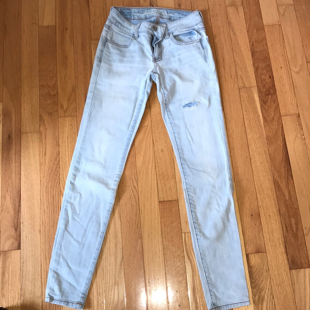 One rip jeans